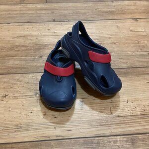 CROCS All Terrain Fisherman Clog Sandals Toddler/Baby C9 Blue Red NWOT